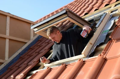 Pose de fenêtres de toit Velux à Crosville-sur-Douve